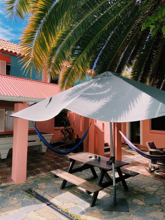 Hostel Dolphins Backpackers Sunshine Beach Exteriér fotografie