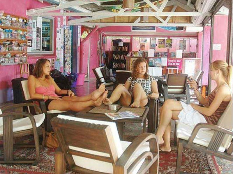 Hostel Dolphins Backpackers Sunshine Beach Exteriér fotografie